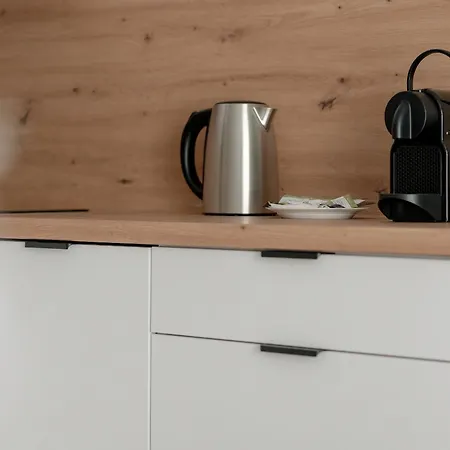 Stylowe Studia Z Tarasem W Poznaniu By Renters ポズナン